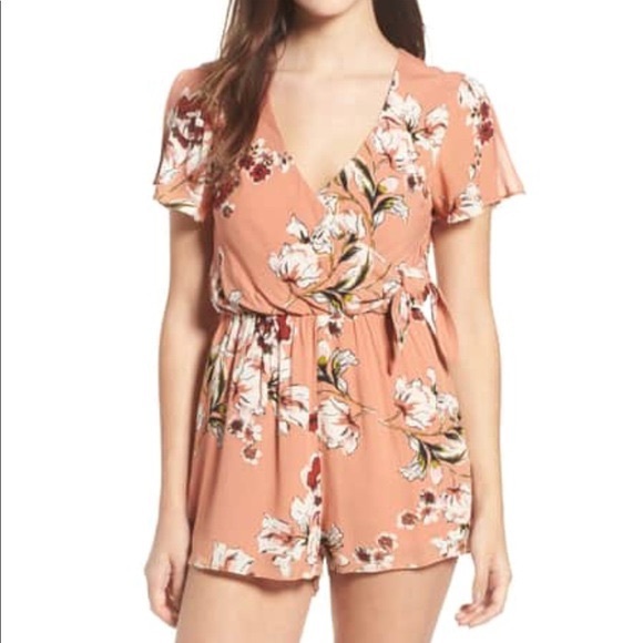 Everly Floral Shorts Romper - Picture 1 of 6